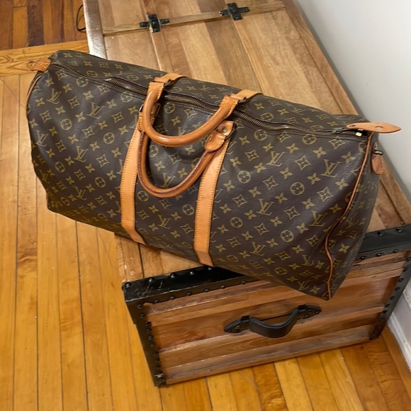 Louis Vuitton Vintage Boston Keepall 55 Travel Bag. - Picture 4 of 16